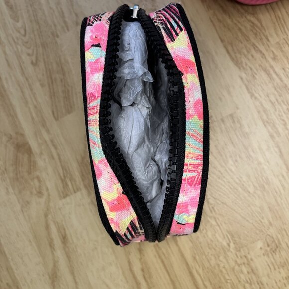 NWOT Pack of 2 Victoria's Secret PINK Pouch Makeup Bag - Picture 7 of 7